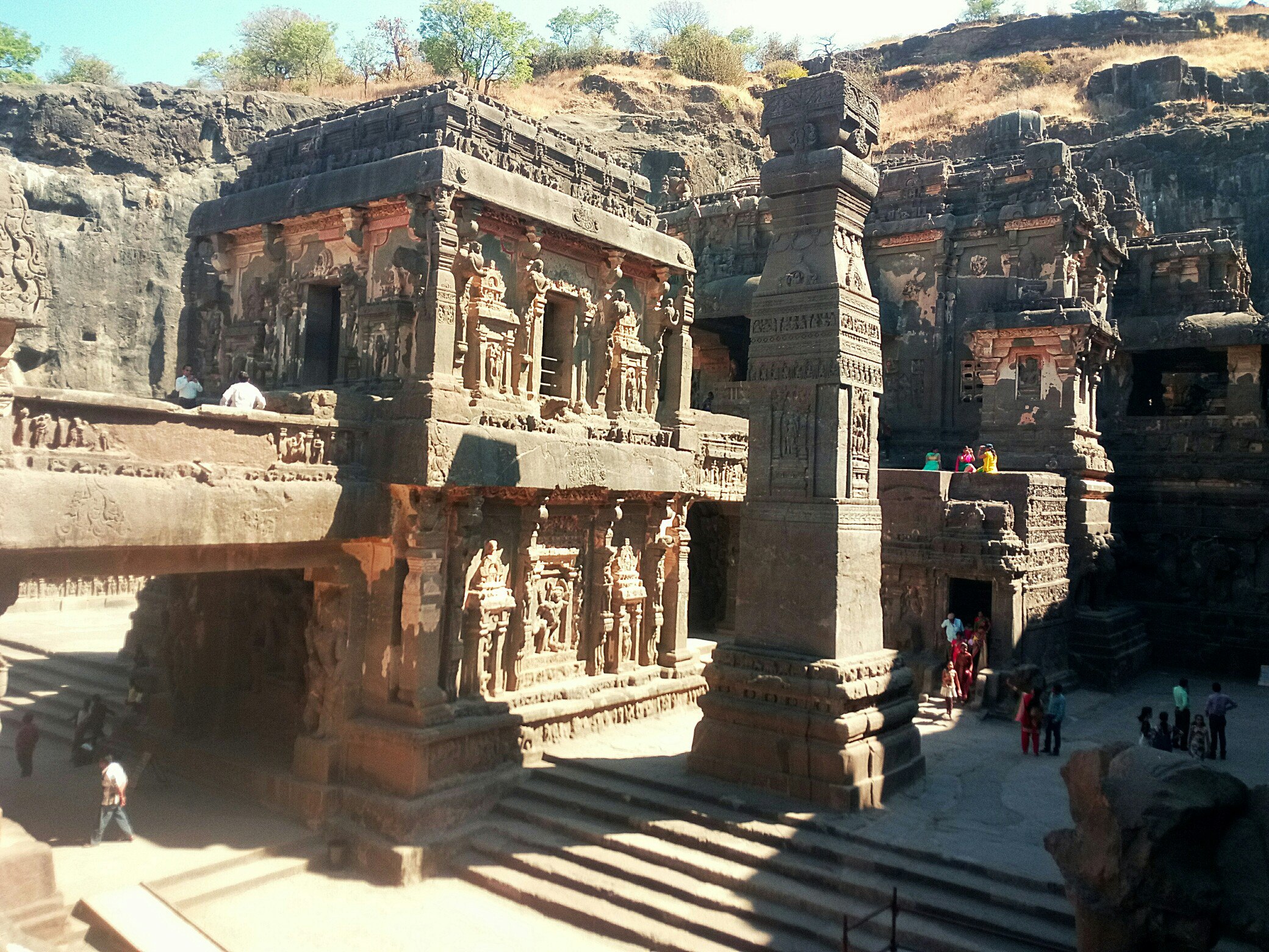 Экскурсия Эллора обитель богов и фрески жизни в Аджанте