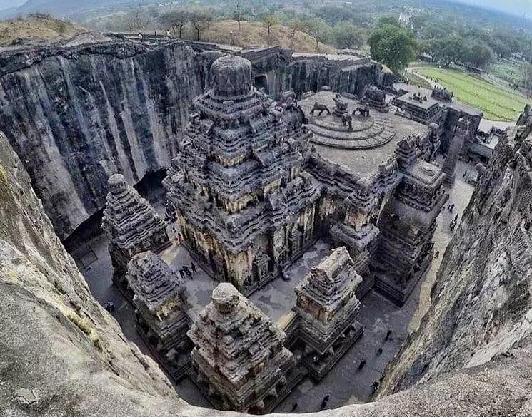 Экскурсия Эллора обитель богов и фрески жизни в Аджанте